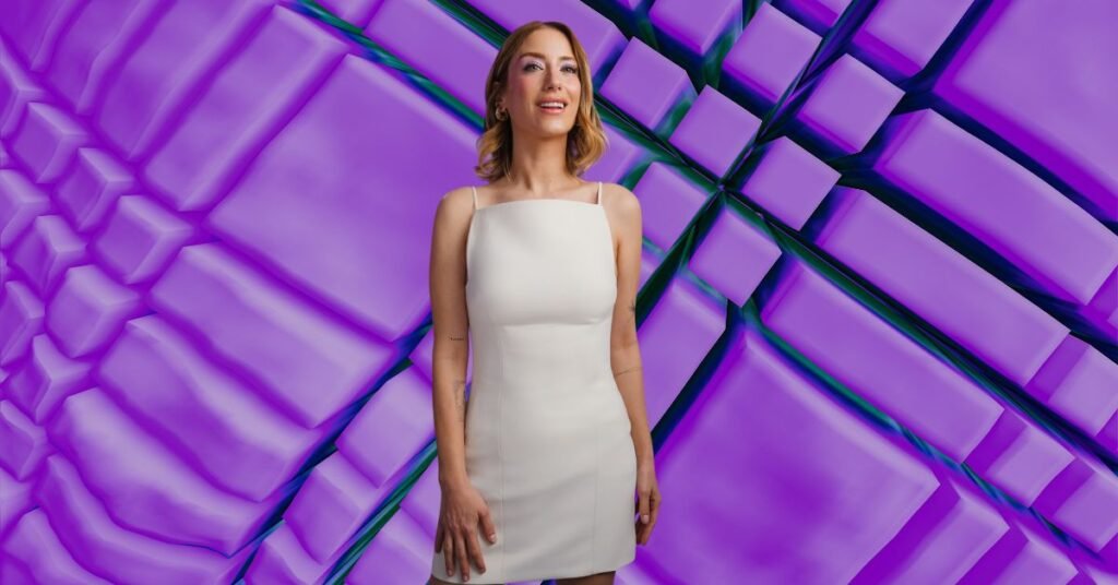 Who Is Turkish Actress Hazal Kaya Complete Details